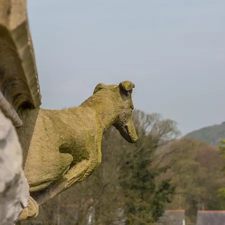 William Tower Stone Cross Mansion * ألفرستون
